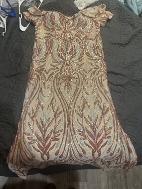 Sequin Embellished Off-Shoulder Dress in Champagne & Rose Gold